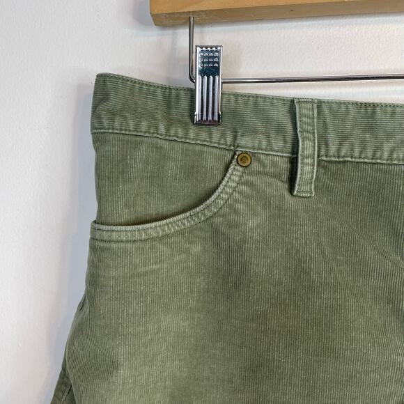Carve Designs Oahu Stretch Corduroy Cut Off  Frayed Shorts Olive Green womens 8 - Picture 4 of 11